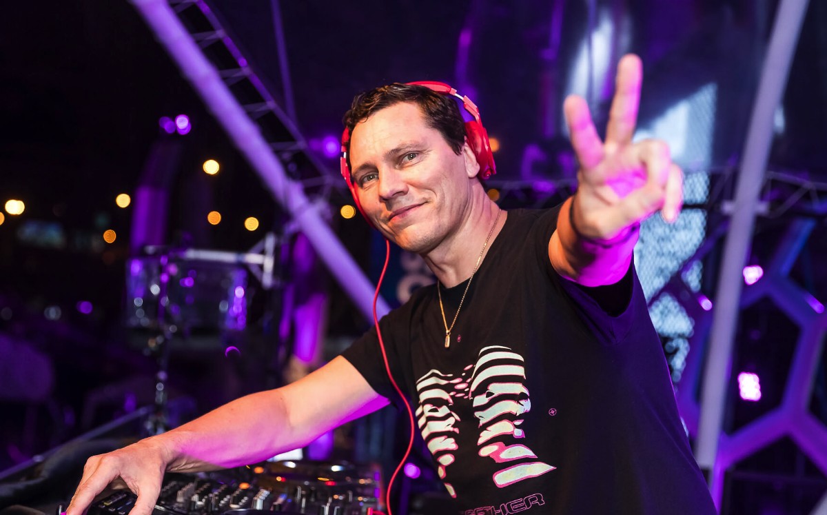 DJ TIËSTO