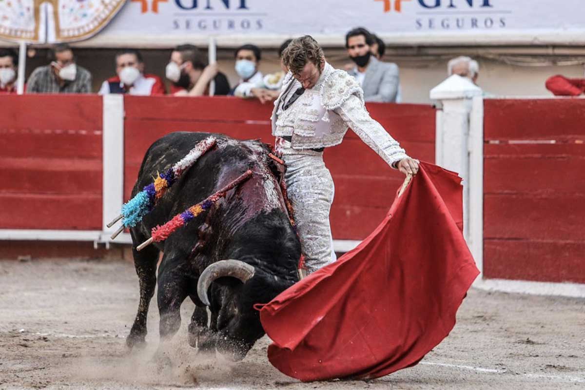 CORRIDAS DE TOROS