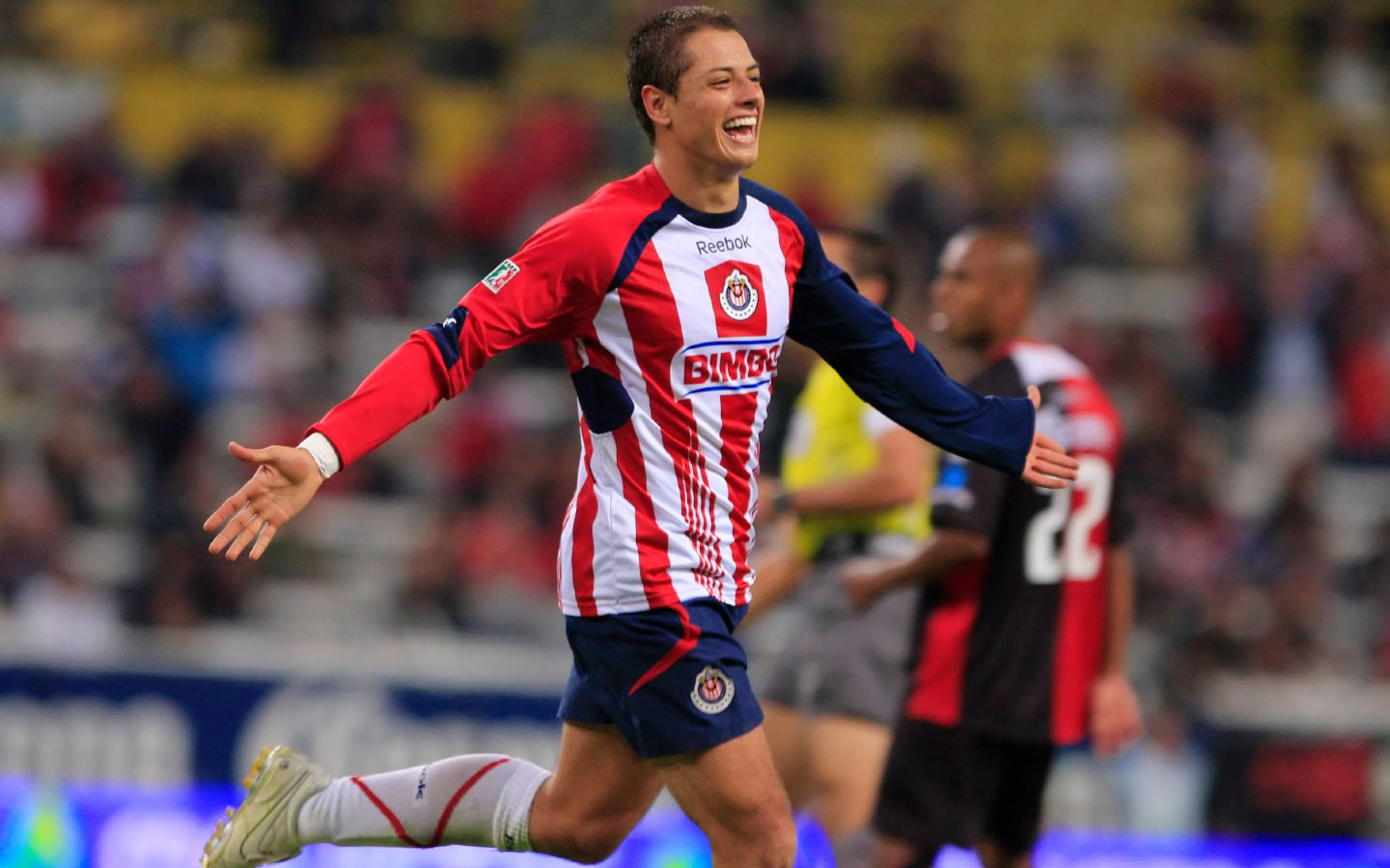 JAVIER ‘EL CHICHARITO’ HERNÁNDEZ