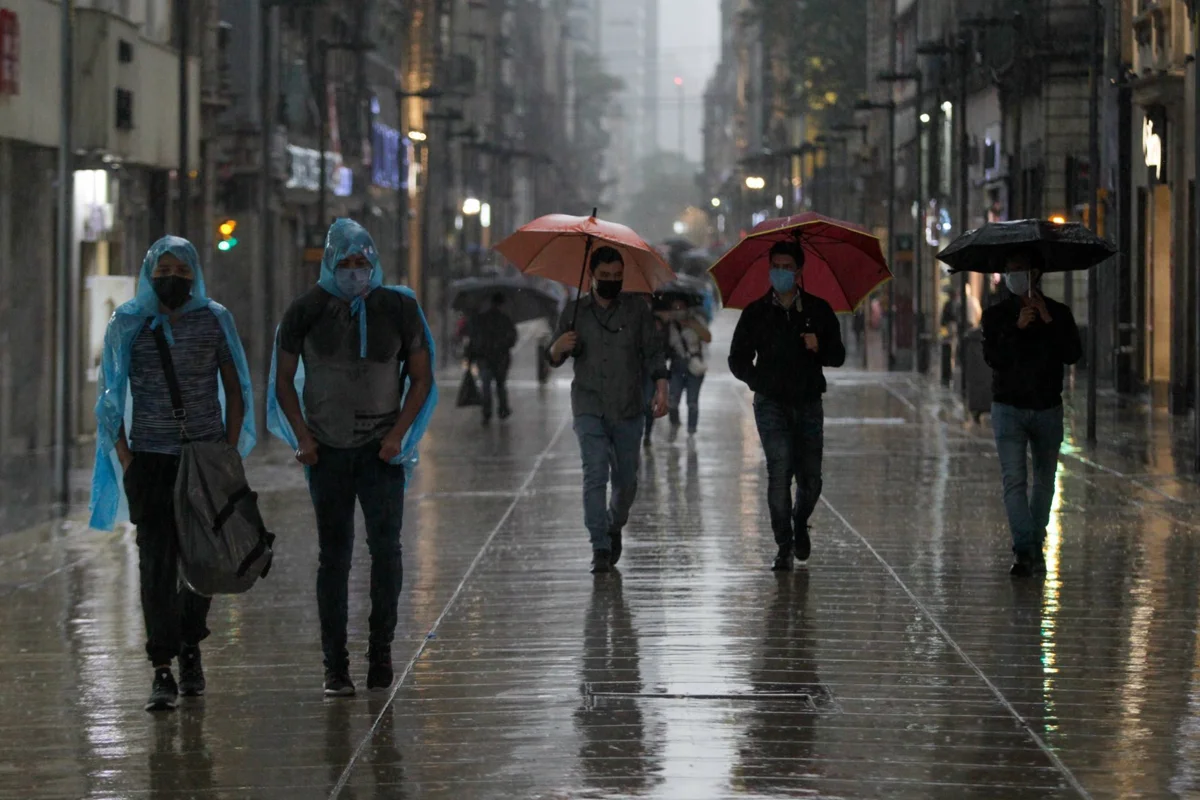 Prevén lluvias torrenciales durante el fin de semana en México