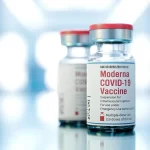 Moderna anuncia el éxito de la vacuna combinada contra Influenza y COVID