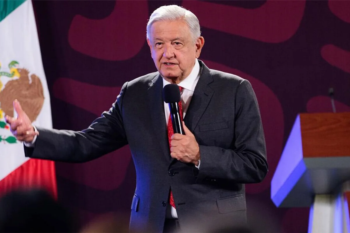 AMLO desestima advertencias de Calificadoras sobre reforma judicial