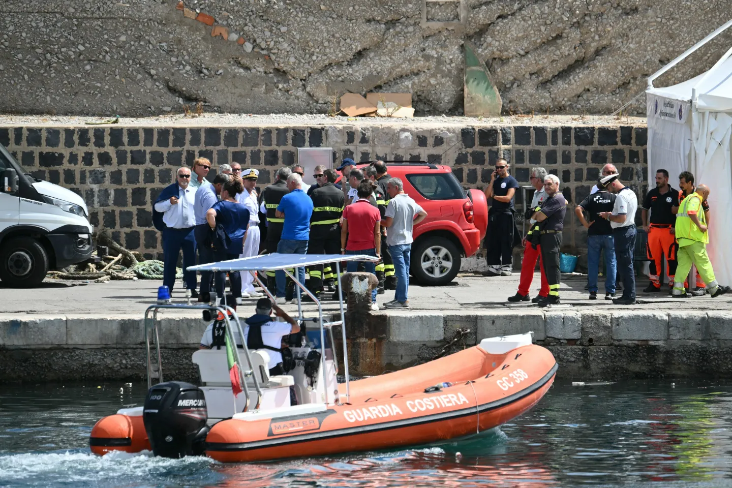 Presidente de Morgan Stanley, Jonathan Bloomer, entre los desaparecidos tras naufragio de yate en Sicilia