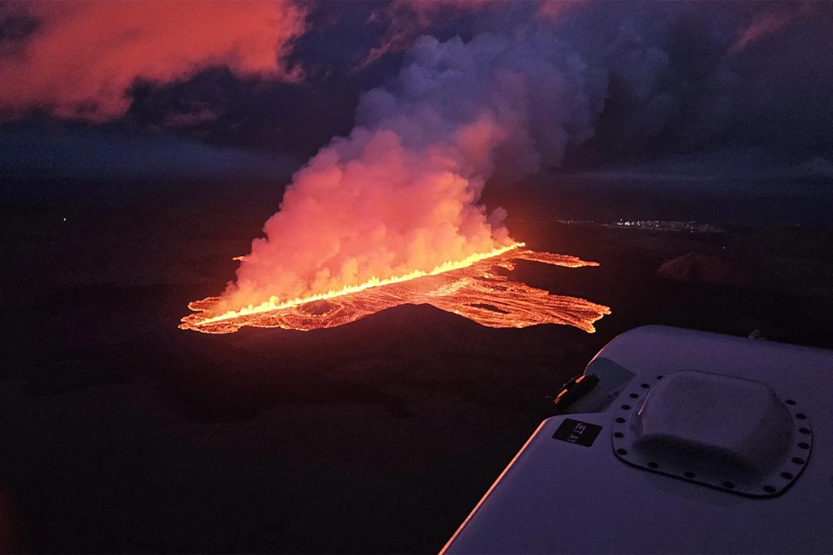 Volcán Reykjanes de Islandia vuelve a entrar en fase de erupción