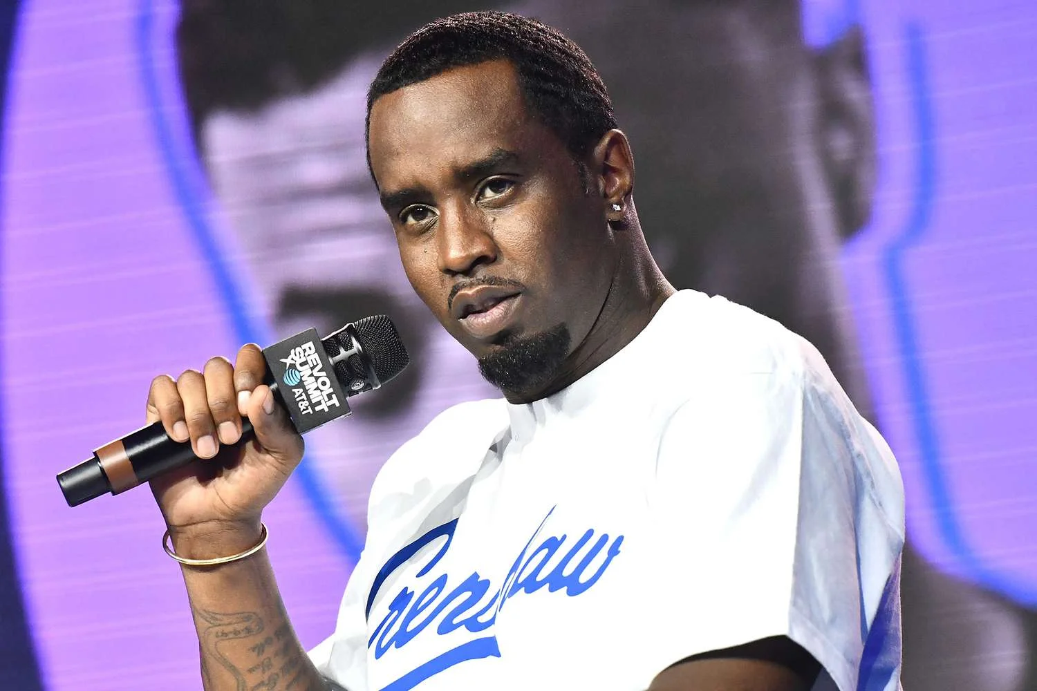 Arrestan al rapero Sean 'Diddy' Combs, acusado de abuso y tráfico sexual