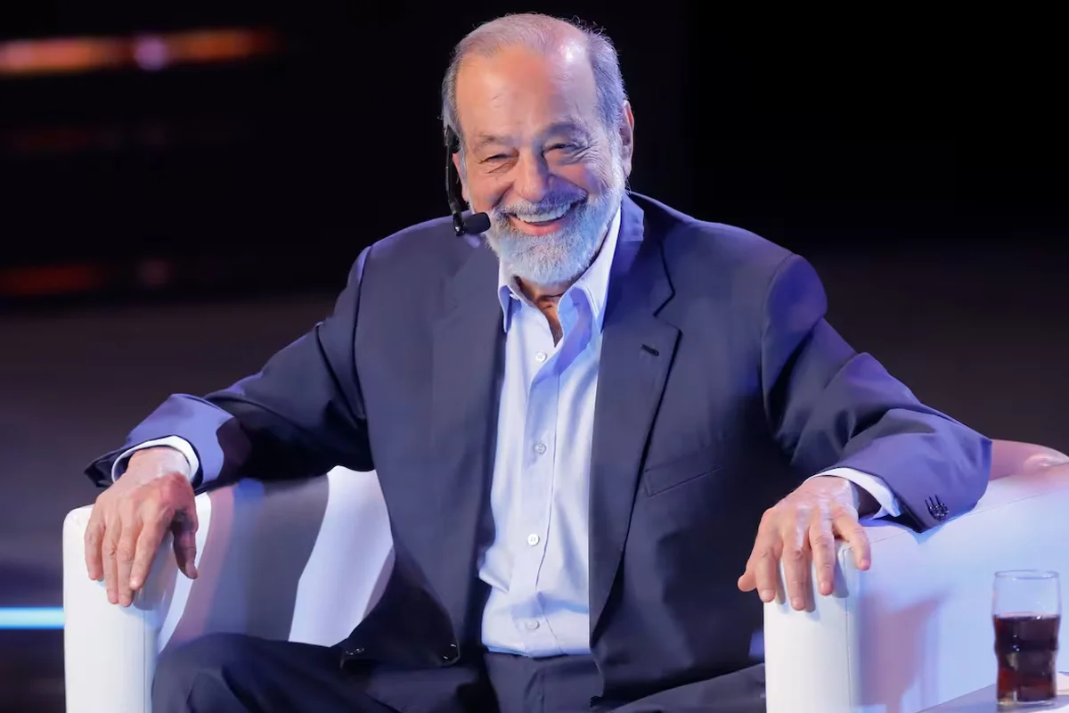 Carlos Slim: ¿Semana laboral corta o más pago en dinero?